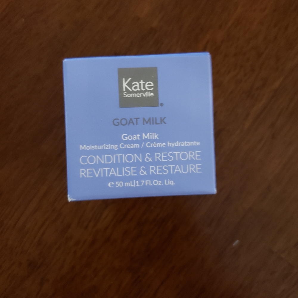 Goat milk moisturizer